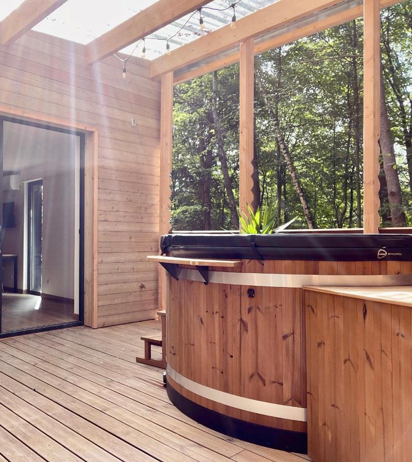 Madame Imagine, Lodges & Spa Épinal Exteriör bild